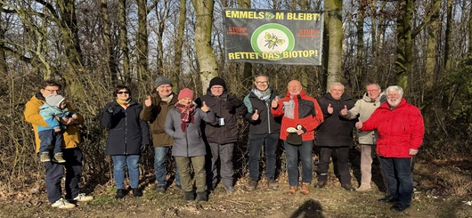 Feierstimmung bei der Bürgerintiative "Emmelsum Bleibt!"